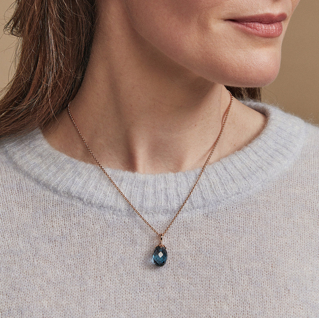 Toujours Ajour pendant & necklace