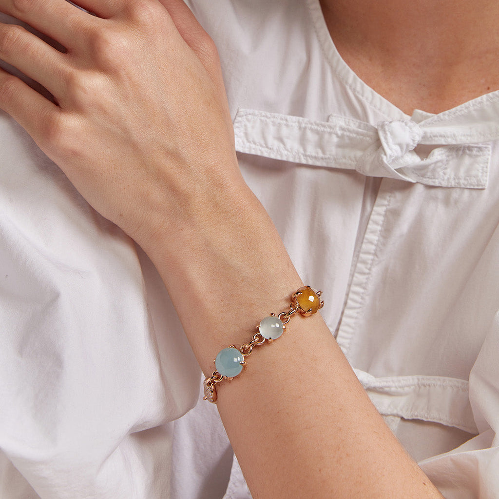 Catch bracelet
