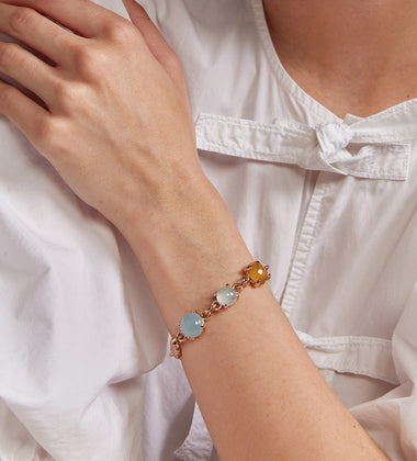 Catch bracelet