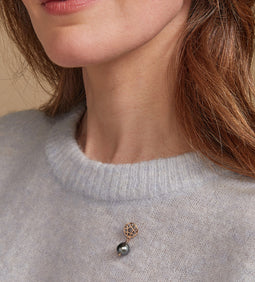 Toujours Ajour brooch