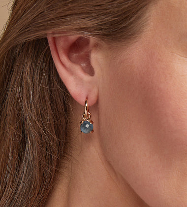 Catch earrings