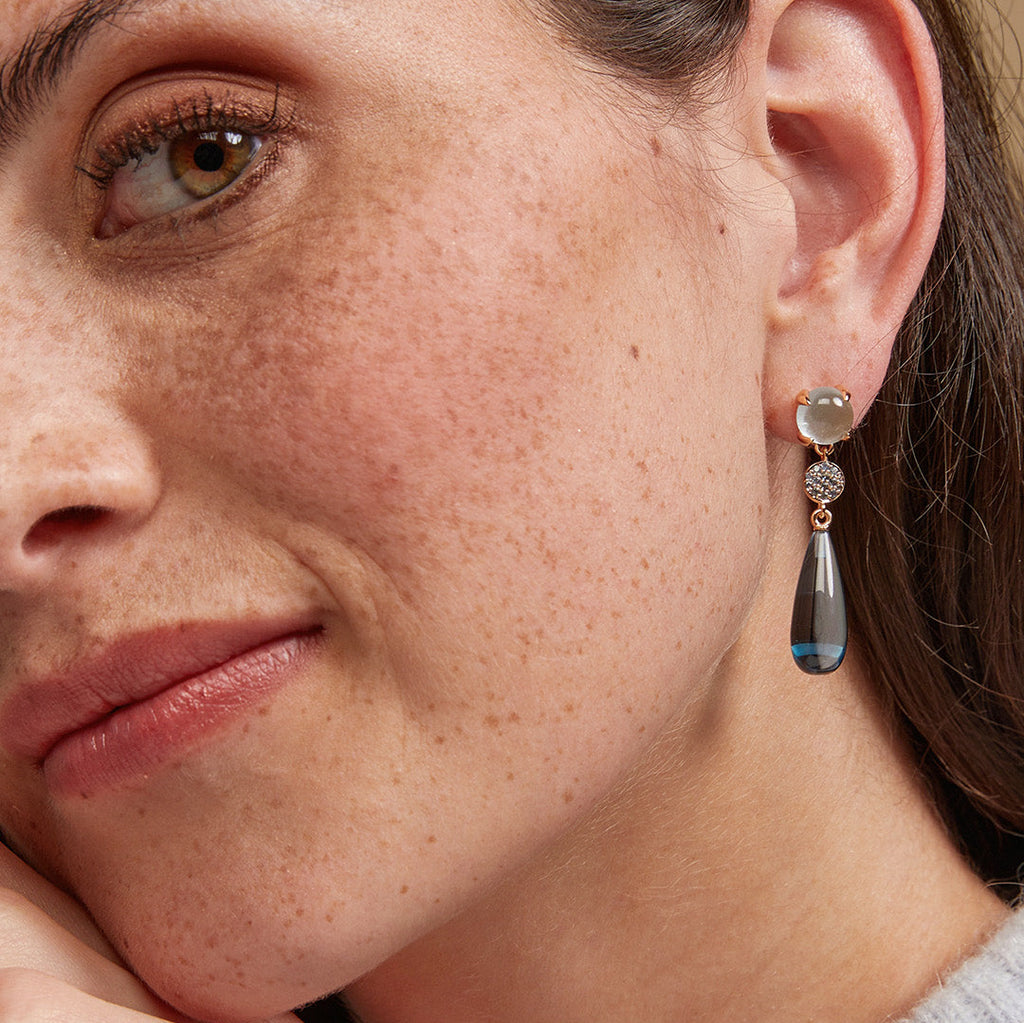 Catch earrings