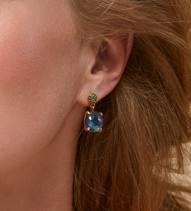 Catch earrings